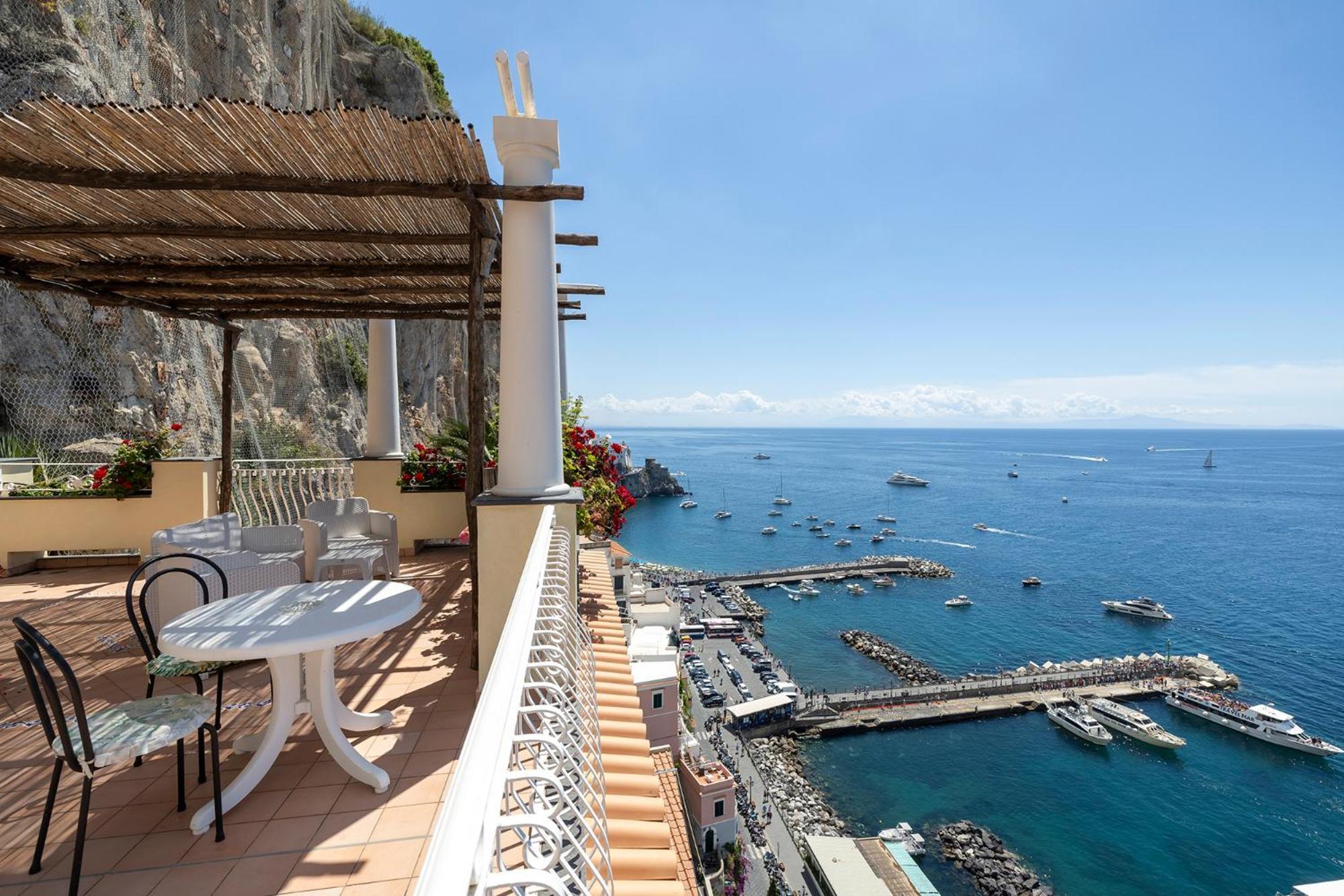 Apartments Amalfi Design Sea View Accessible By 250 Steps Ngoại thất bức ảnh
