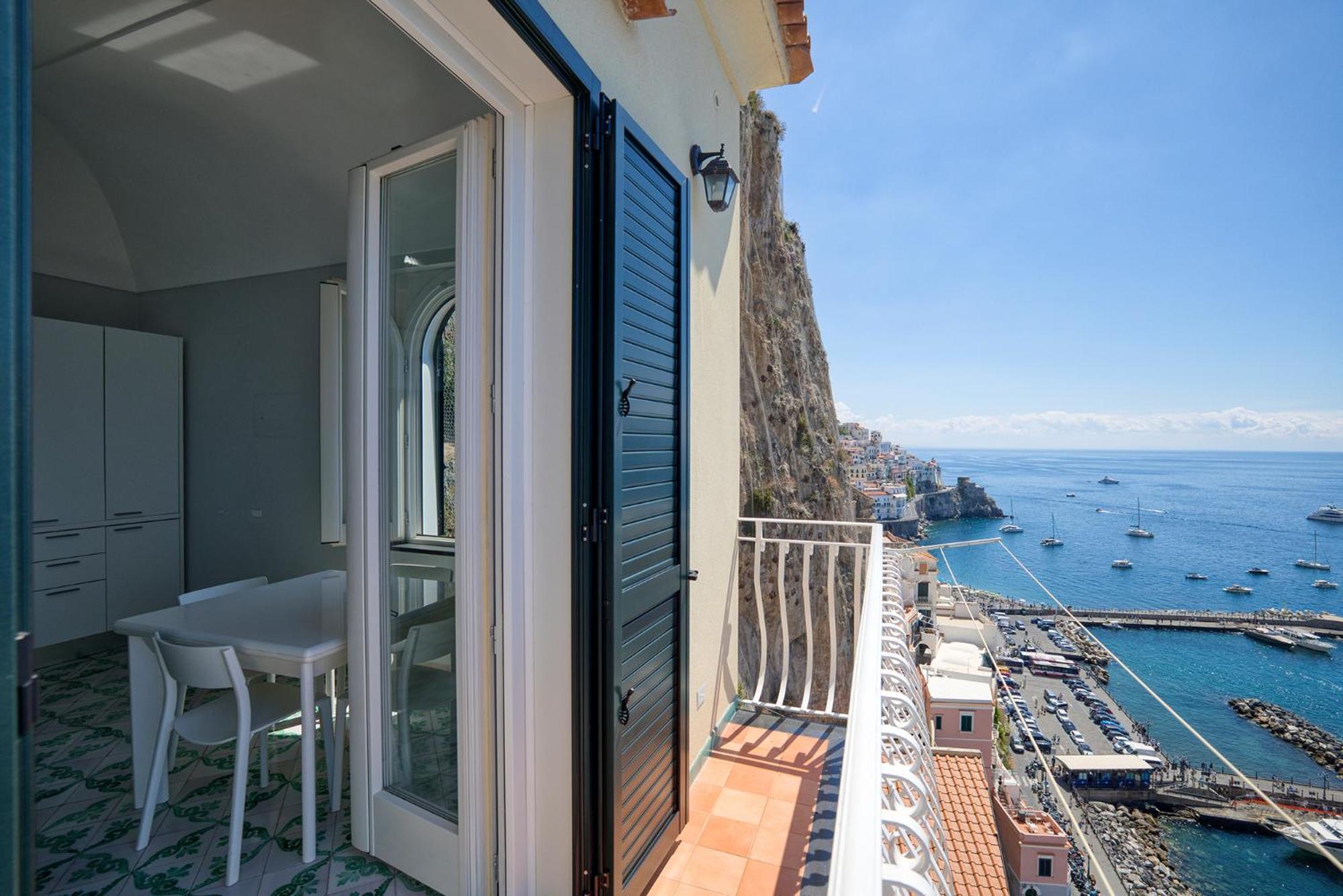 Apartments Amalfi Design Sea View Accessible By 250 Steps Ngoại thất bức ảnh