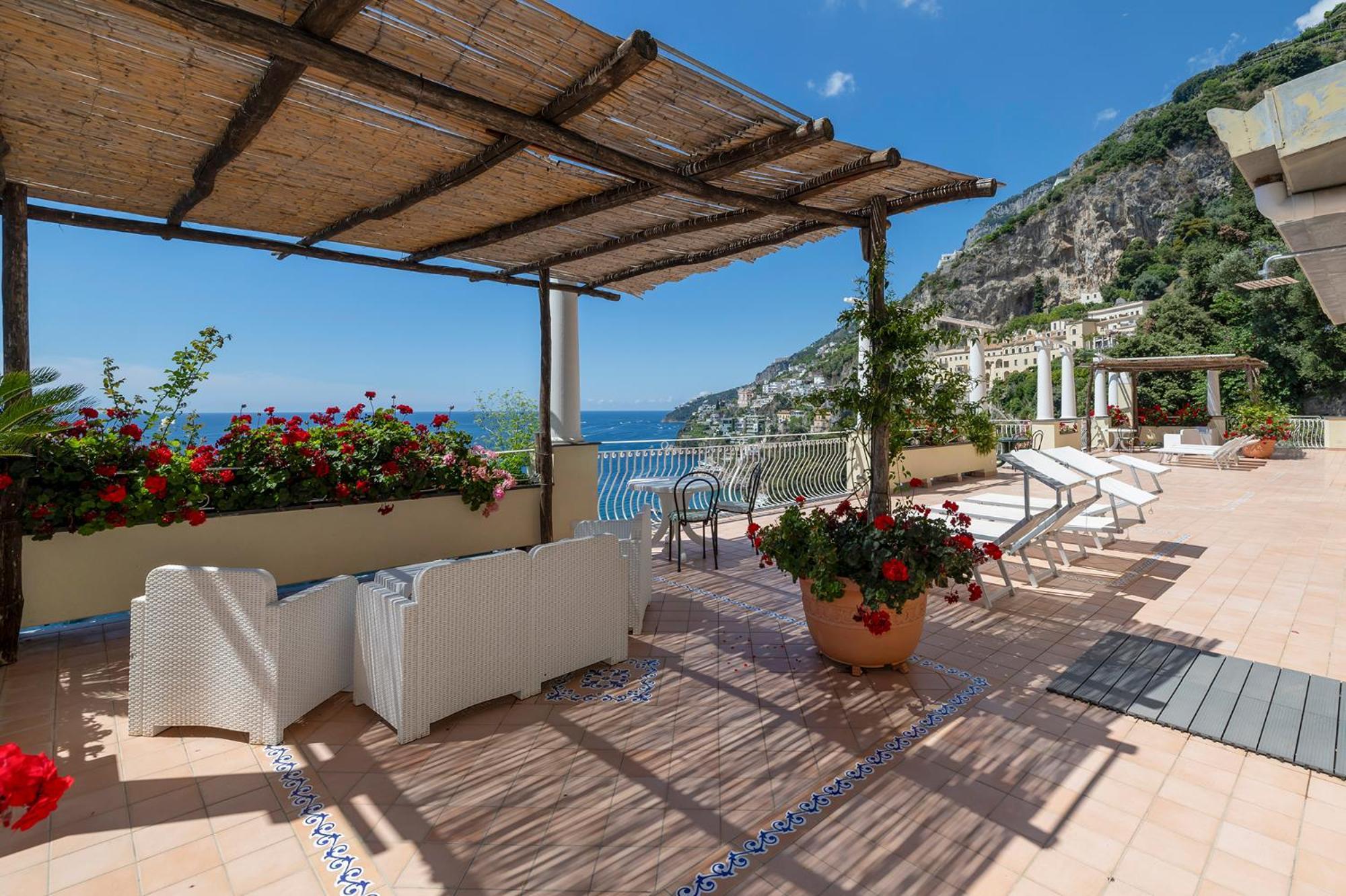 Apartments Amalfi Design Sea View Accessible By 250 Steps Ngoại thất bức ảnh