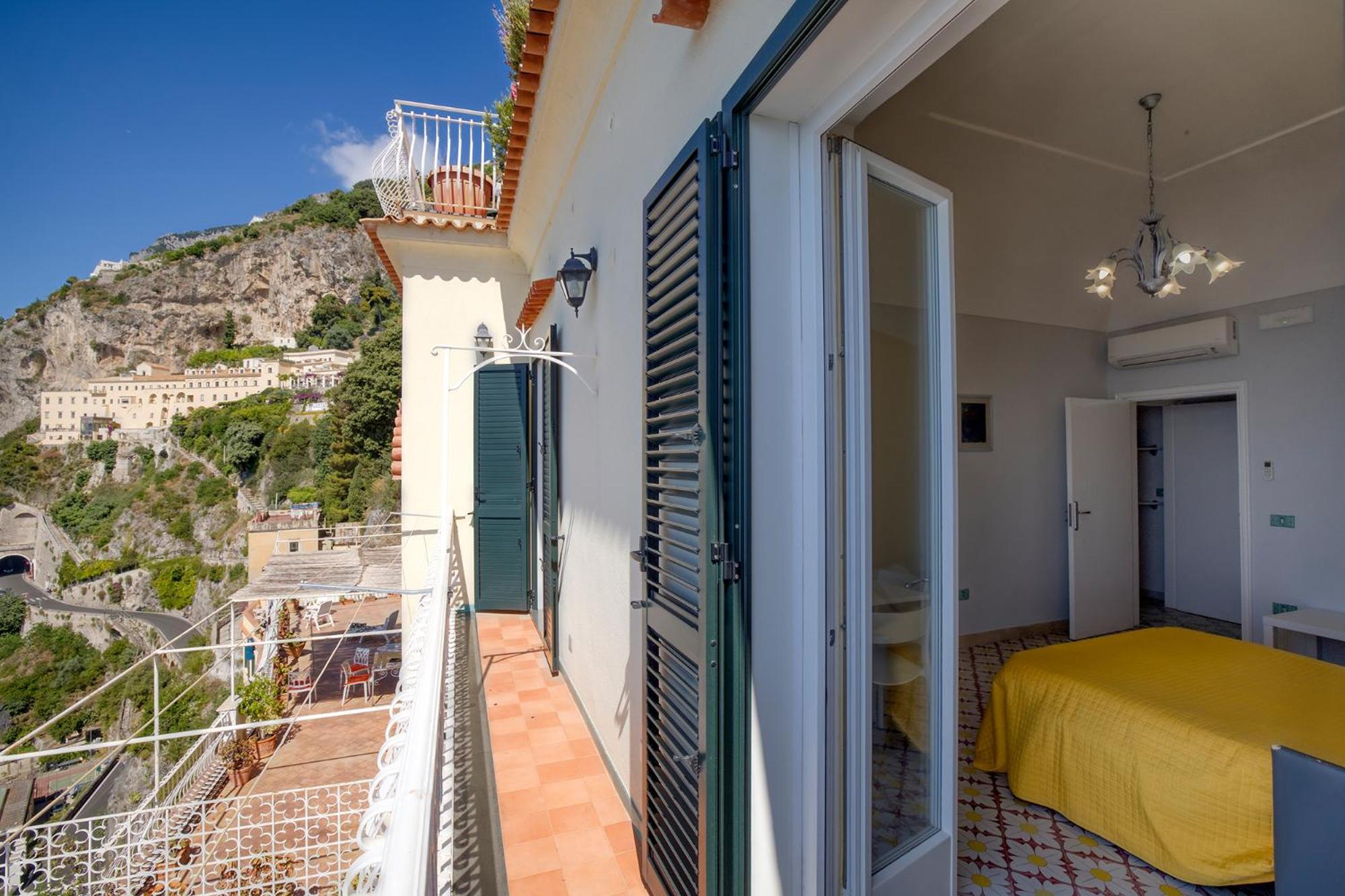 Apartments Amalfi Design Sea View Accessible By 250 Steps Ngoại thất bức ảnh